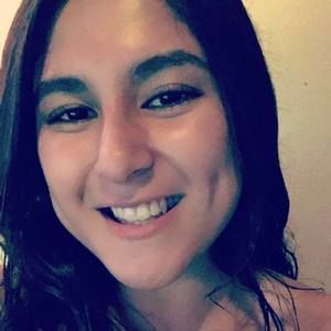 Meet your Posher, Lorena